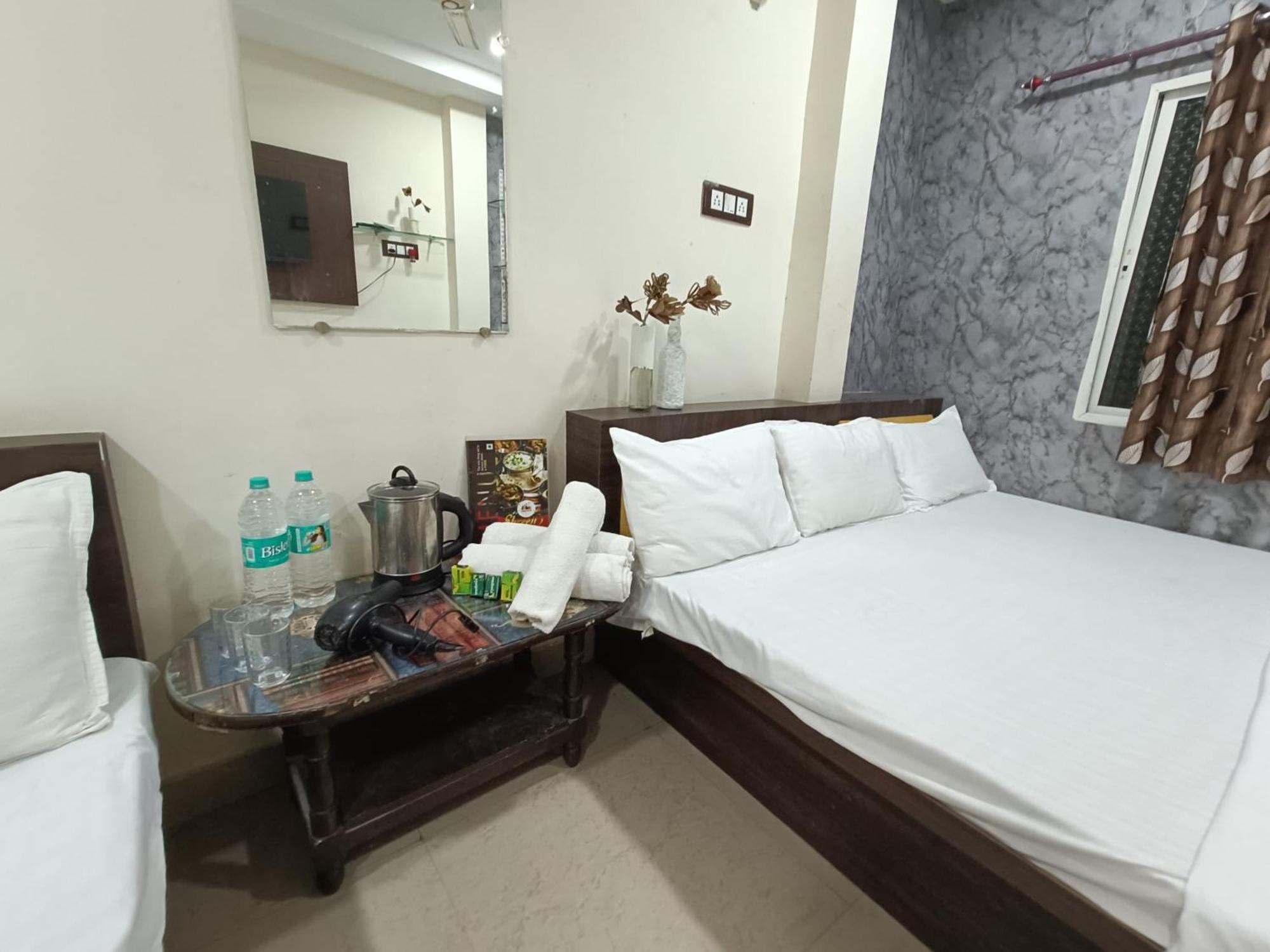 Treebo Yatri Grah Kshipra T Hotel Ujjain Exterior photo
